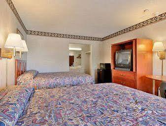Rodeway Inn Leesburg Chain Of Lakes Kültér fotó